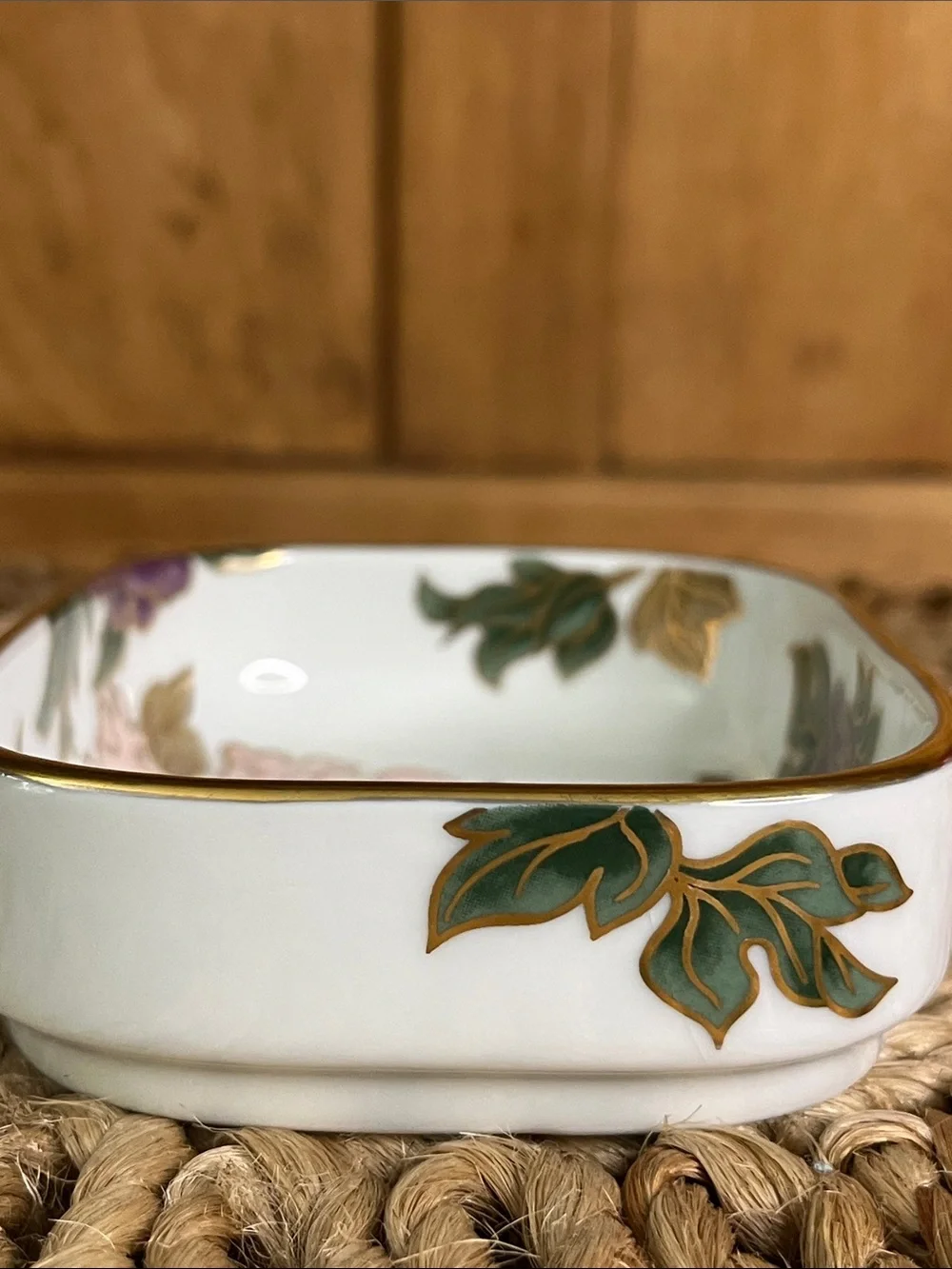 Discontinued Fitz&Floyd “Cloisonné Peony” Patterned - Soap Dish, With Gold Trim